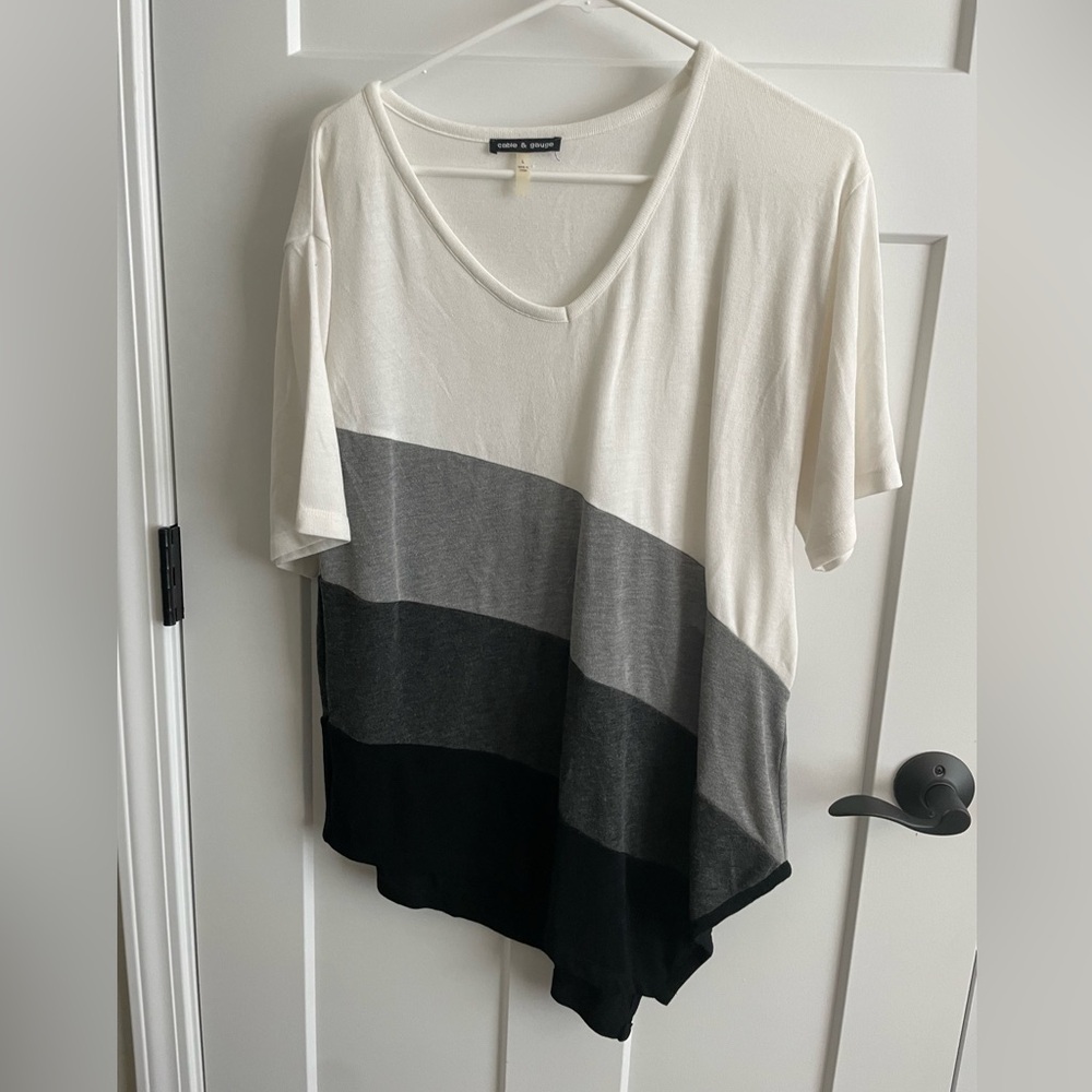 Cable and gauge, short sleeve v cut bottom blouse. Work, school, teacher ready!